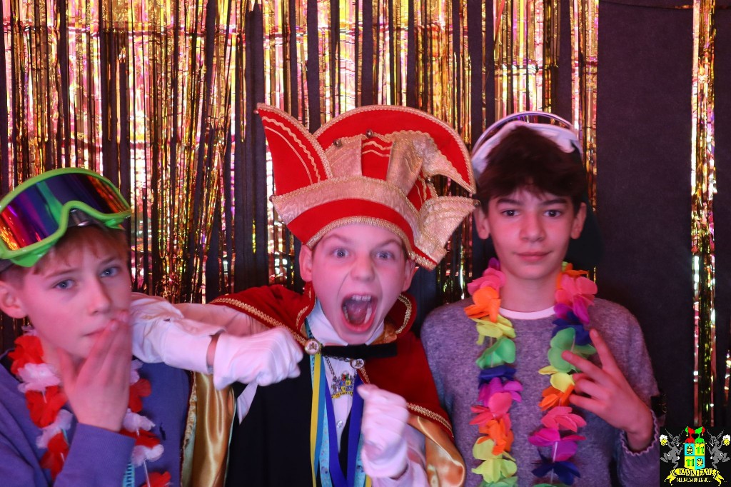 ../Images/Jeugd Opwarmbal Photobooth 279.jpg